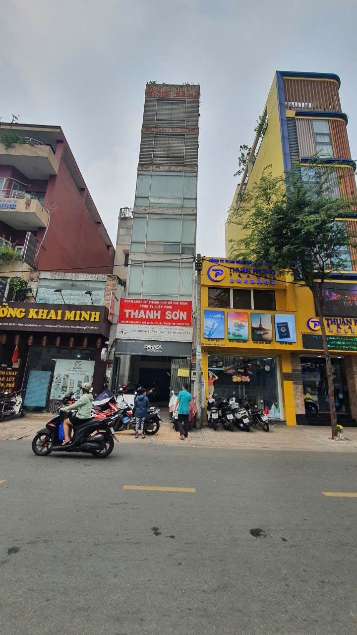 Siêu phẩm nhà MT Ngô Quyền Quận 5, Cao 7 Tầng, MT KD rất tốt