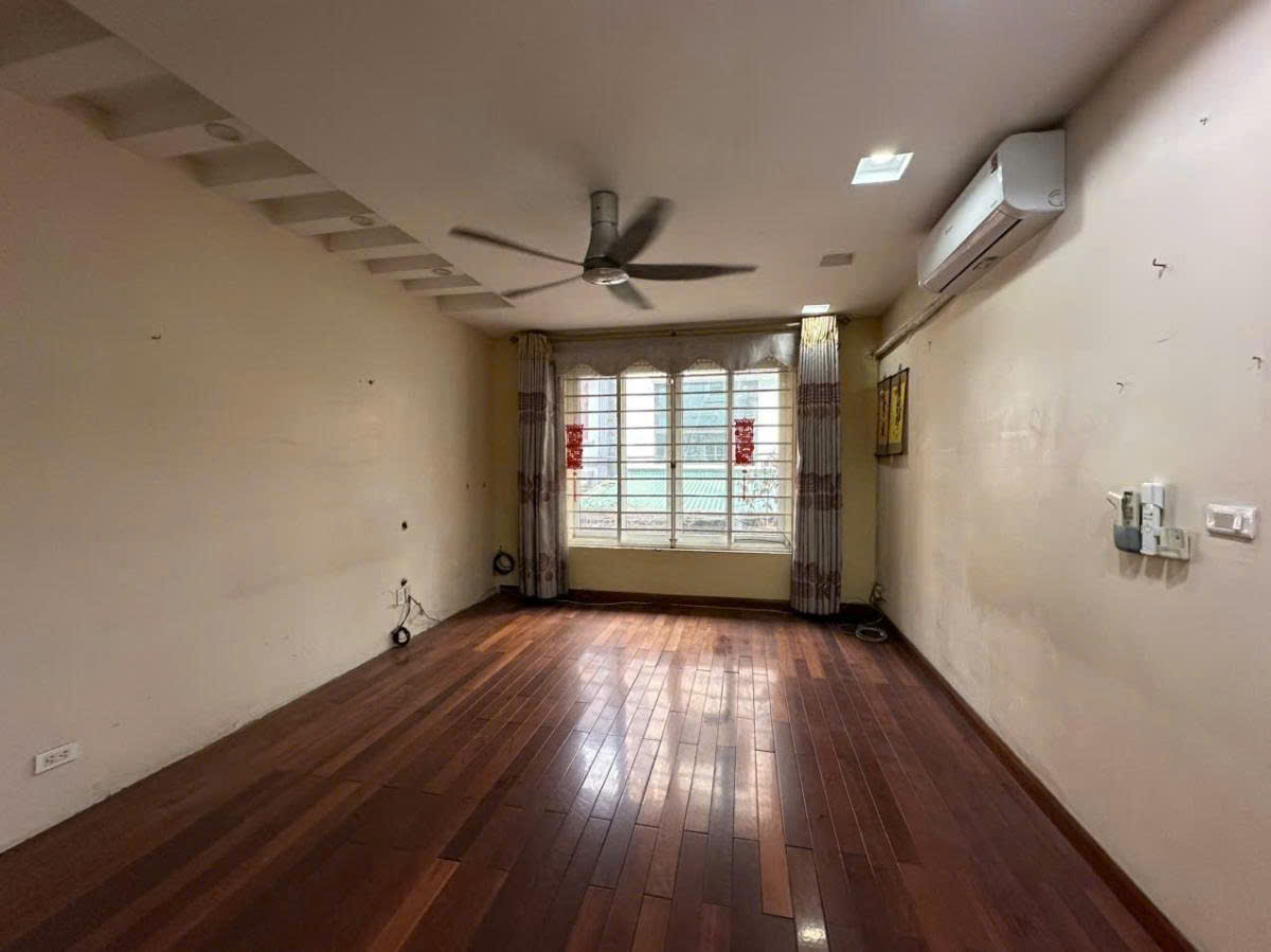 BÁN NHÀ BỒ ĐỀ - 5 TẦNG - GARA - THÔNG HỒNG TIẾN - Ô TÔ 7 CHỖ 4