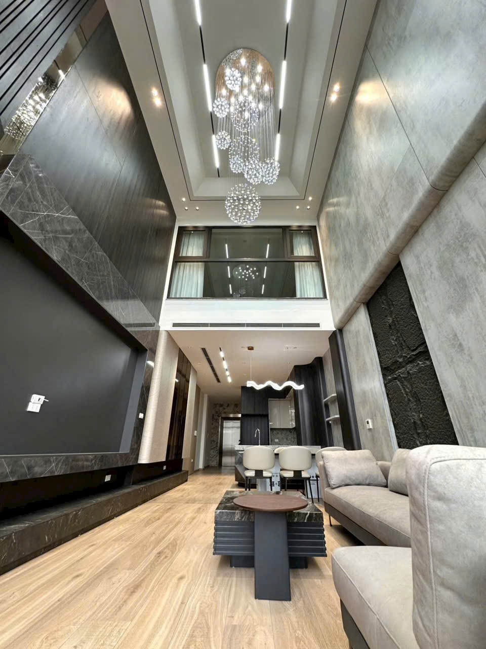 BÁN NHÀ ĐẸP Tư Đình - Long Biên8 tầng thang máy – ô tô vào nhà – full nội thất cao cấp 2