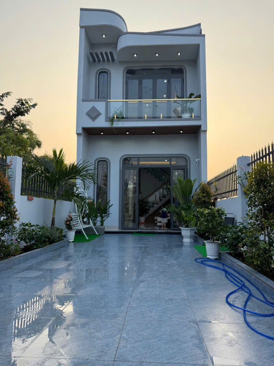 Bán nhà mặt tiền Rừng Dầu, Mỹ Hạnh Bắc dt 175m2 đã hoàn công , 1 lầu ,3pn 3wc giá 3,8 tỷ 3