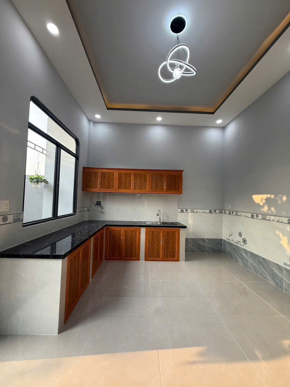 Bán nhà mặt tiền Rừng Dầu, Mỹ Hạnh Bắc dt 175m2 đã hoàn công , 1 lầu ,3pn 3wc giá 3,8 tỷ 4