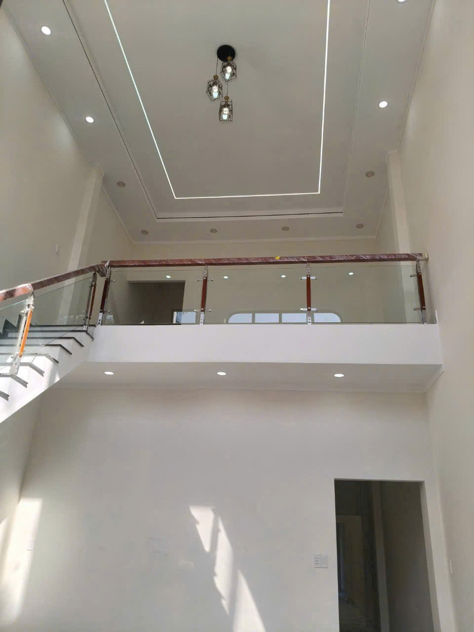 Bán nhà mới xây mt Lê Thị Ngà, Phước Vĩnh An dt 210m2 , 1 lửng , 3pn 2wc giá 4,5 tỷ 6