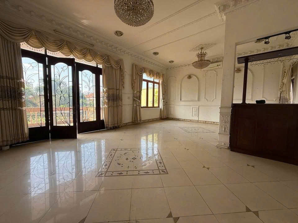 Cho thuê Biệt thự Phường Thảo Điền, Quận 2, Diện tích 516m², Giá Thương lượng 8