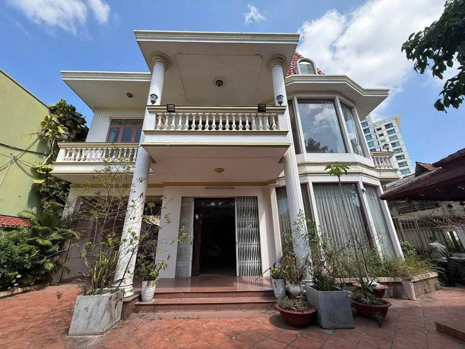 Cho thuê Biệt thự Phường Thảo Điền, Quận 2, Diện tích 516m², Giá Thương lượng 10