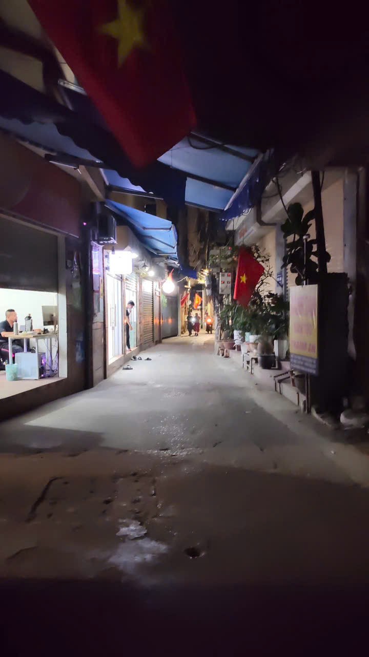 ĐƯỜNG LÁNG – 76M² – MT 7M – 17 Tỷ. NGÕ NÔNG – VÀI BƯỚC RA METRO – QUÁ ĐẸP XÂY CCMN 2