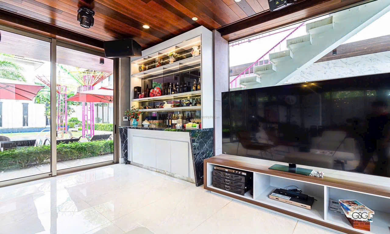 Cần bán Biệt thự Quận 2, Hồ Chí Minh, Diện tích 1115m², Giá 385 Tỷ 6