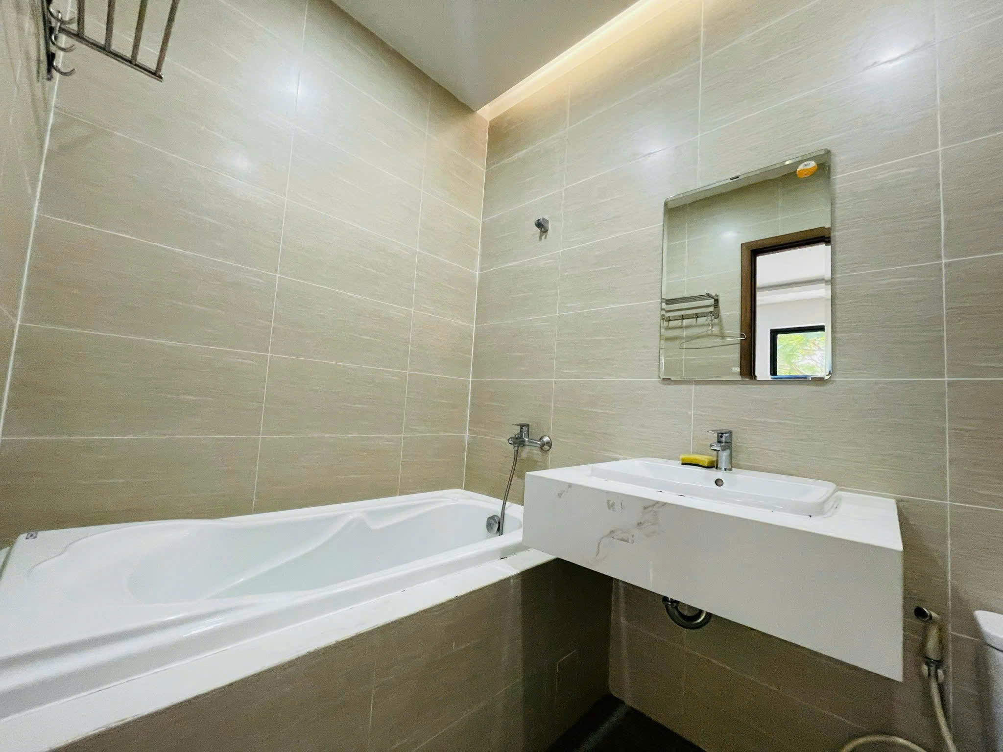 Cho thuê Nhà mặt tiền Phường An Phú, Quận 2, Diện tích 96m², Giá 30 Triệu/tháng 8