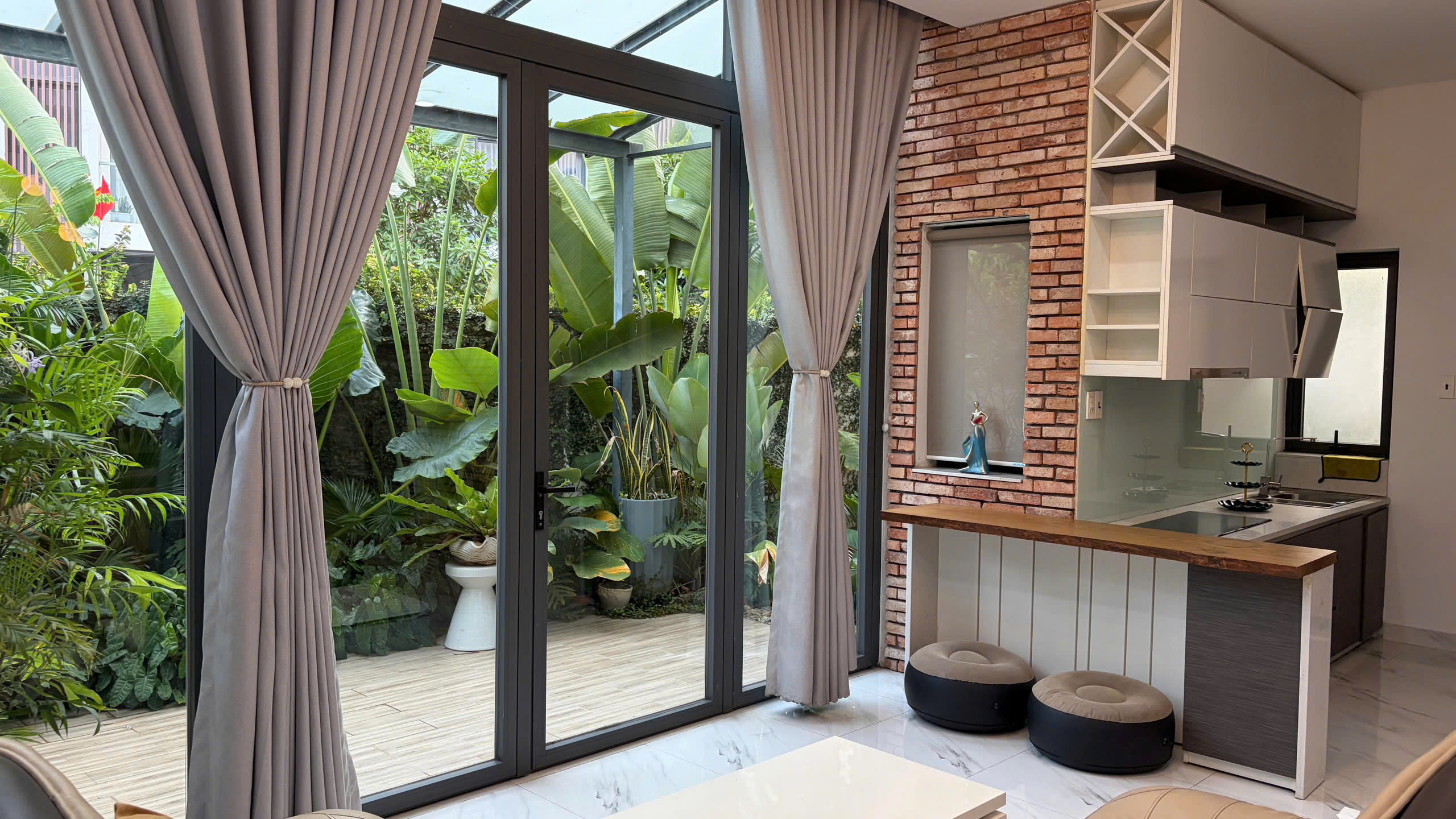 Cho thuê Biệt thự Phường Long Thạnh Mỹ, Quận 9, Diện tích 146m², Giá Thương lượng 4