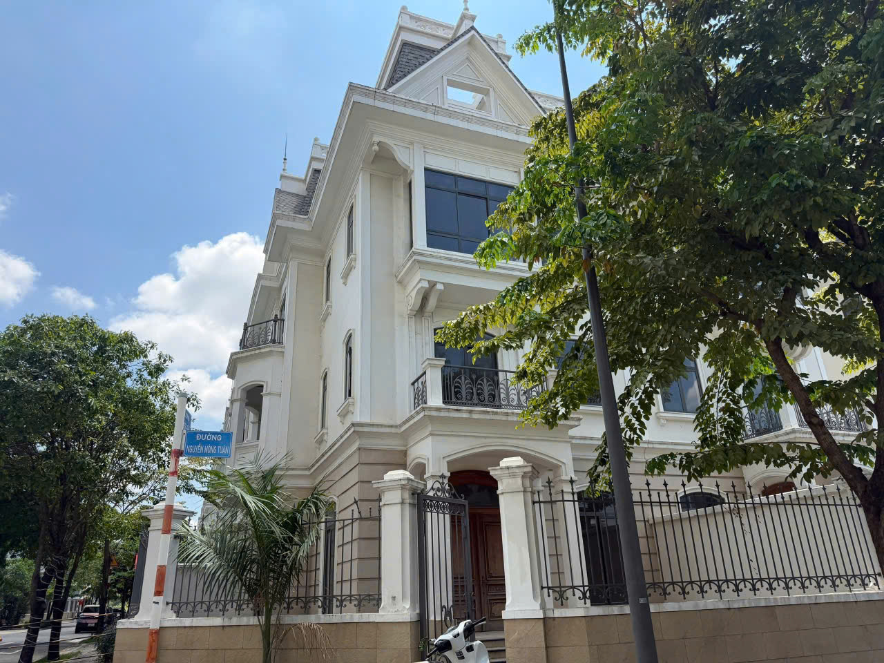 Cần bán Biệt thự Phường Thạnh Mỹ Lợi, Quận 2, Diện tích 223m², Giá 52 Tỷ 6