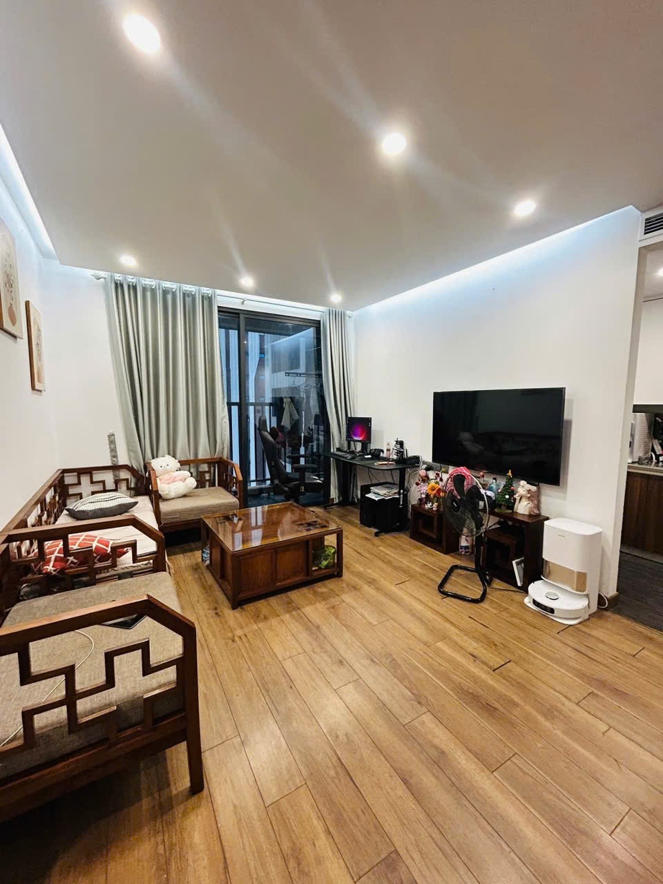 PHÁO ĐÀI LÁNG – 70M² – 5 TẦNG – MT 6M – 18.5 TỶLÔ GÓC – Ô TÔ 10M – Ô CHỜ THANG MÁY – NHÀ DÂN XÂY 2