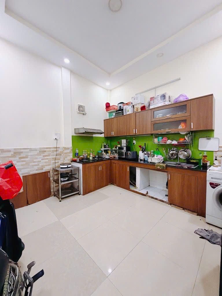 BÁN NHÀ NGON- 45.2M2- NGANG 4M- CHỈ 4.95T THÔI-SỔ VUÔNG VỨC - Đ.ĐOÀN VĂN BƠ- ĐẤT FULL THỔ CƯ 3