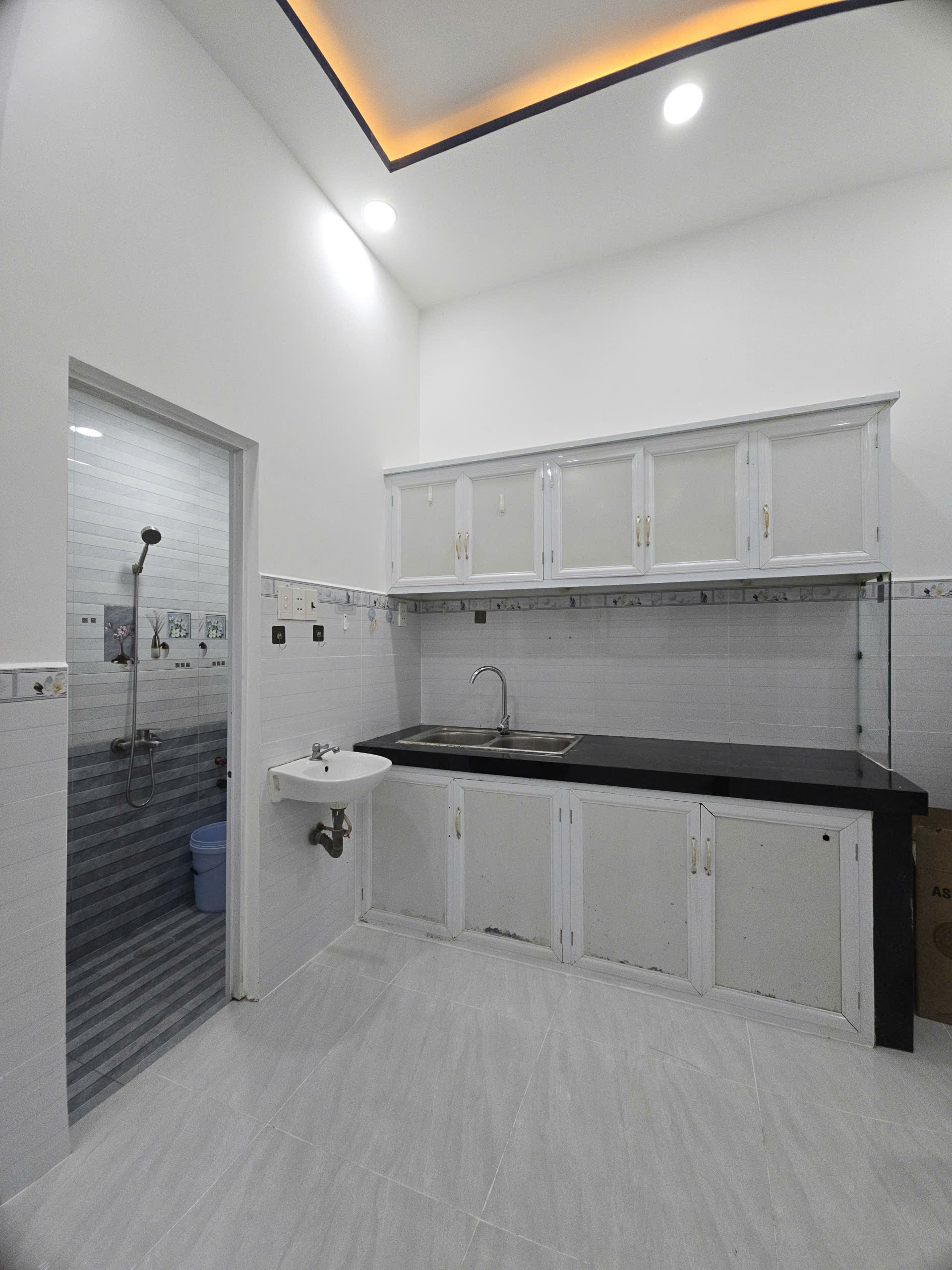 MẶT TIỀN TRƯỜNG TIỂU HỌC BÌNH LONG GIÁP TÂN PHÚ 24M2 2 TẦNG SHR CHỈ 3.25 TỶ 3