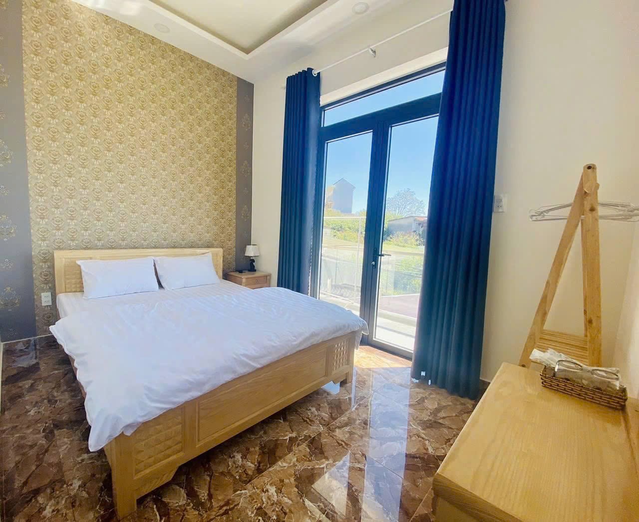 Cho thuê villa 5 phòng ngủ đường Mê Linh phường 9 Đà Lạt giá 17 triệu 2