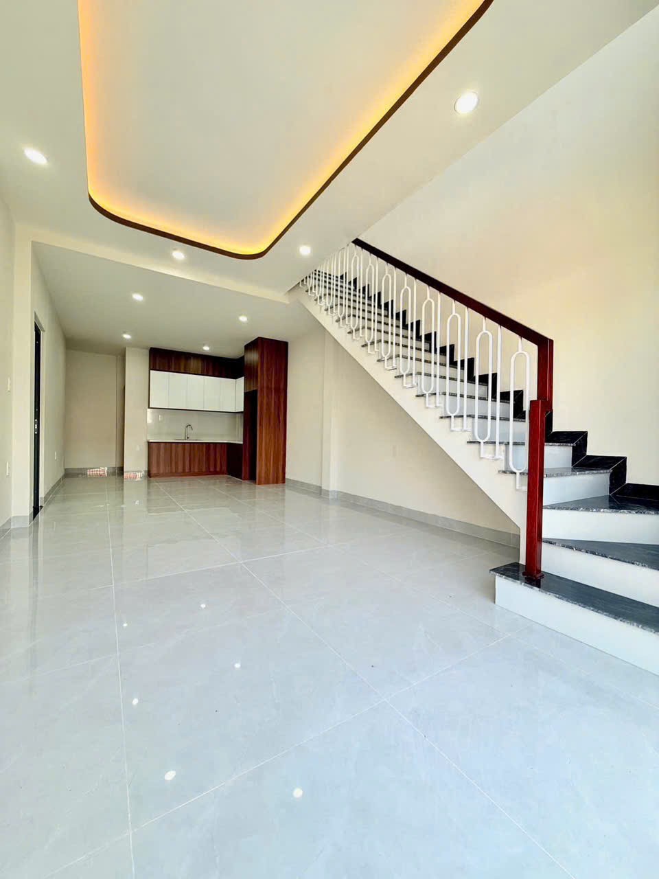 Chưa đến 2 tỷ, sở hữu ngay nhà 1 trệt 1 lầu tại Diên Lạc - Diên Khánh khu dân cư gần TL 2 2