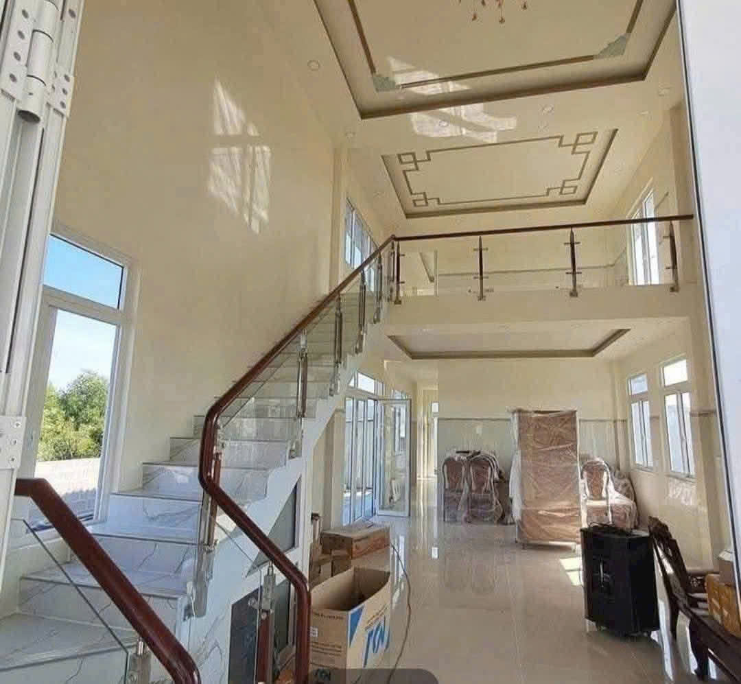 Bán nhà vườn tdt 1276,5m2 chưa thổ xã Bình Đức 1 lửng 2pn,2wc giá chốt 2,8 tỷ 2