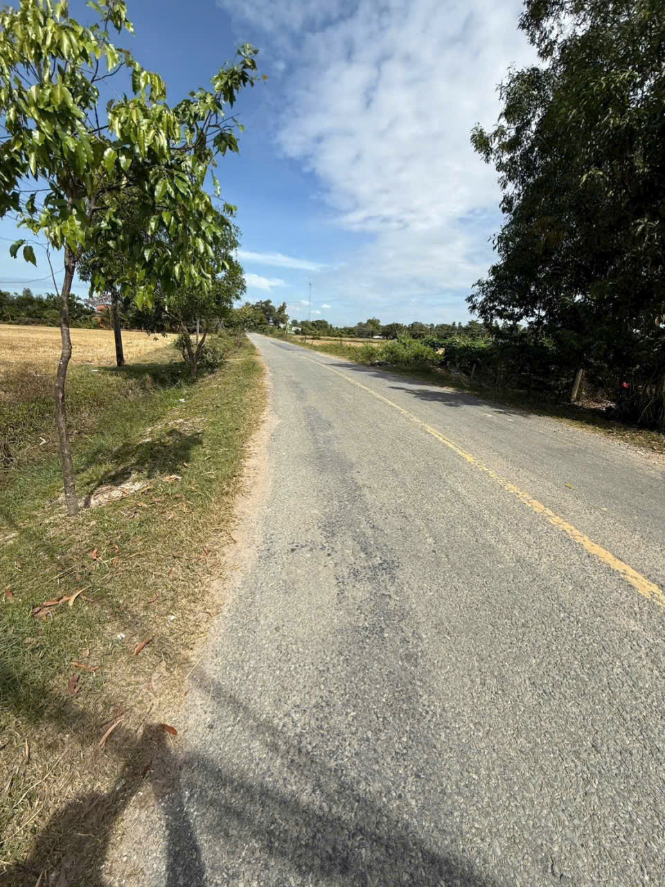 Bán đất mặt tiền đường An Thuận, xã Hiệp Hòa dt 420m2 full thổ giá 1,75 tỷ 3