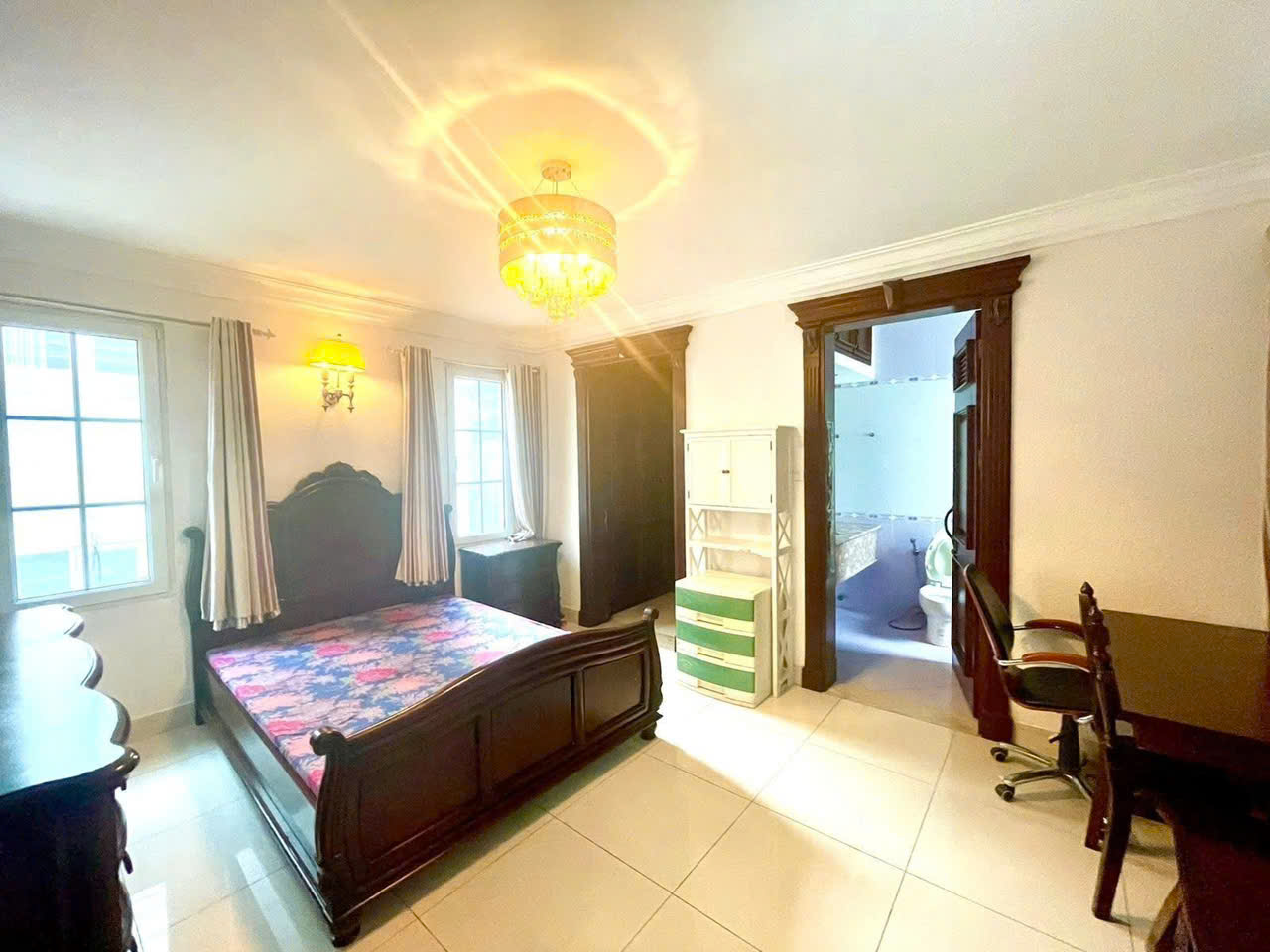 Cho thuê Biệt thự Quận 2, Hồ Chí Minh, Diện tích 332m², Giá Thương lượng 8