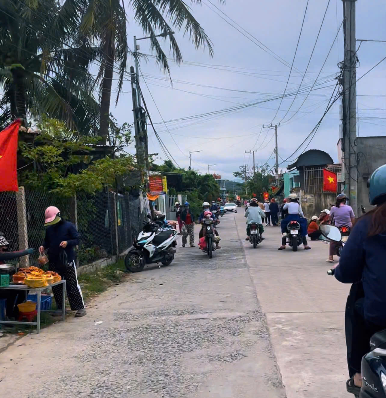 Bán đất nằm ngay chợ gần vòng xoay Mỹ Lệ Phường Ninh Hoà Khánh Hoà 0985451850 4