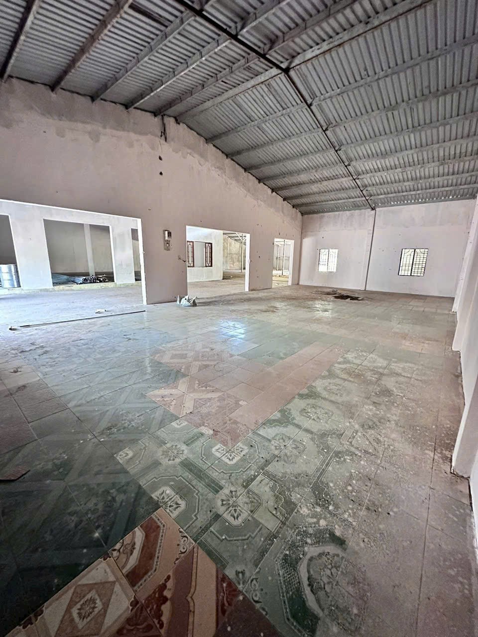 NHÀ XƯỞNG (25x53) MẶT TIỀN BÀU LÁCH – 1.310m² – XÂY DỰNG FULL – GIÁ CHỈ 13 TỶ 2