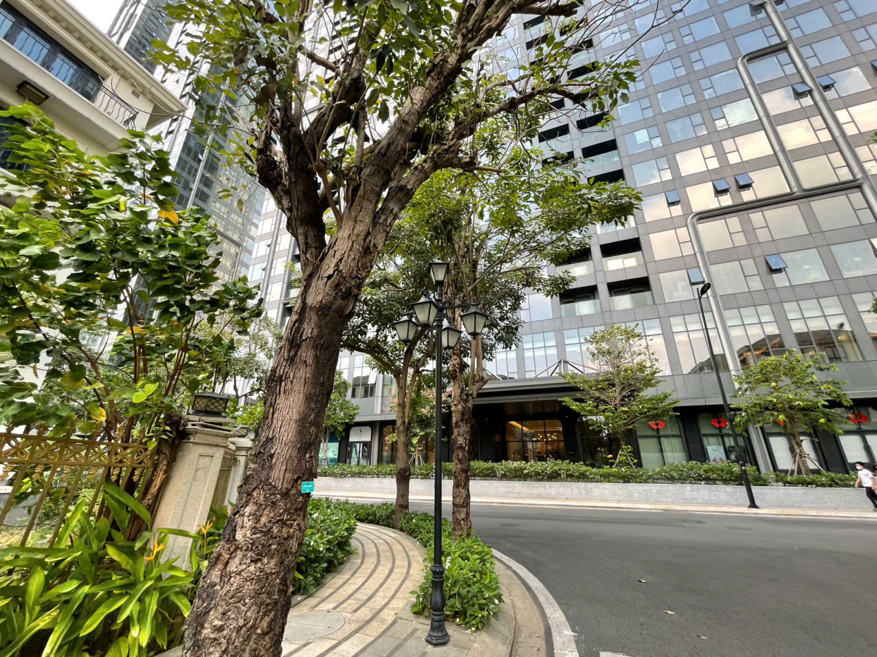 Cho thuê Biệt thự Phường Bến Nghé, Quận 1, Diện tích 325m², Giá Thương lượng 7