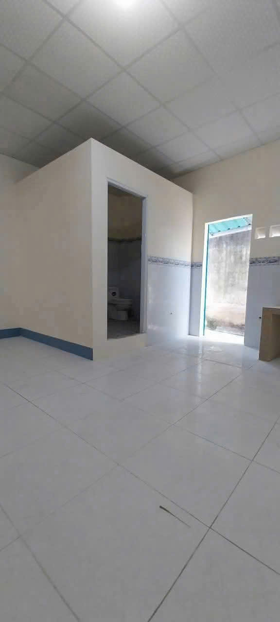 Bán nhà giá rẻ ấp 2 Mỹ Yên, Bến Lức đường beton xe hơi dt 138,6m2 ,3pn , 2wc giá 1,65 tỷ 10