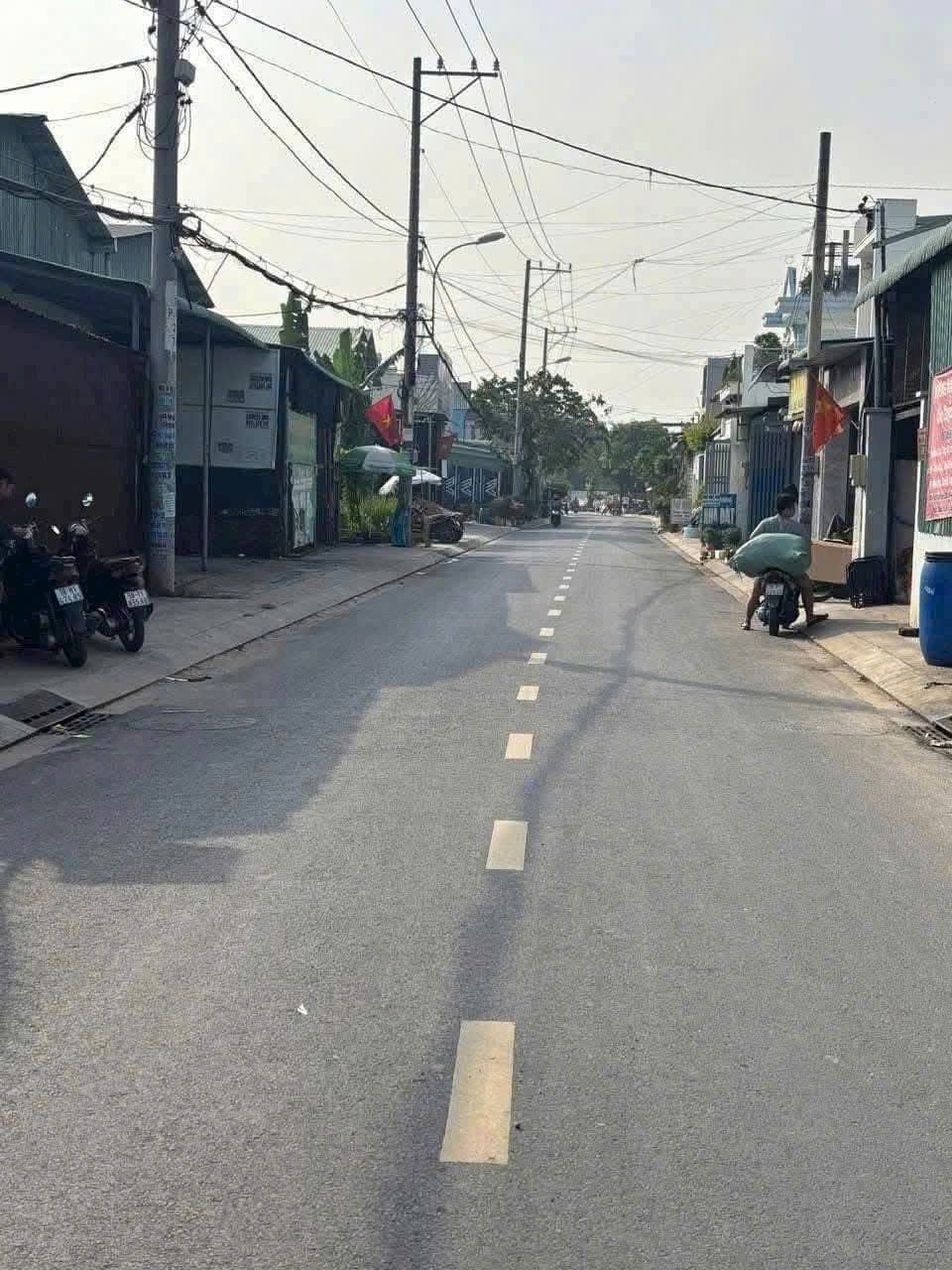 HÀNG HIẾM ĐÔNG THẠNH 8-1 – SÁT Q12 – GẦN CHỢ GẤU & NHÀ THỜ TÂN ĐÔNG 2