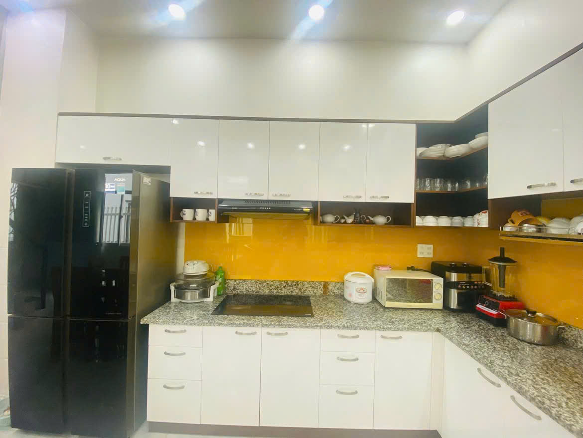 Cần bán Nhà mặt tiền Thủ Đức, Hồ Chí Minh, Diện tích 132m², Giá 16 Tỷ 4