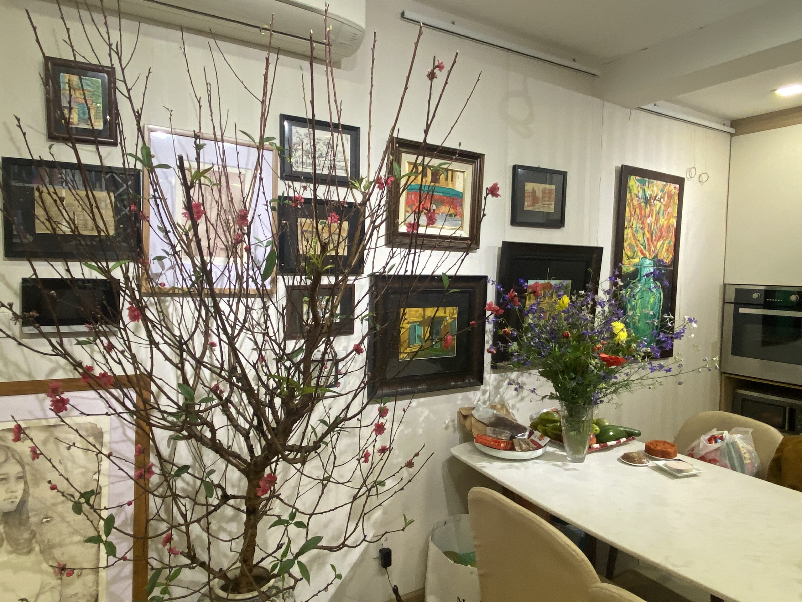 Bán căn hộ Seasons Avenue 3PN-100m2, SHLD full đồ giá 9 tỷ 6