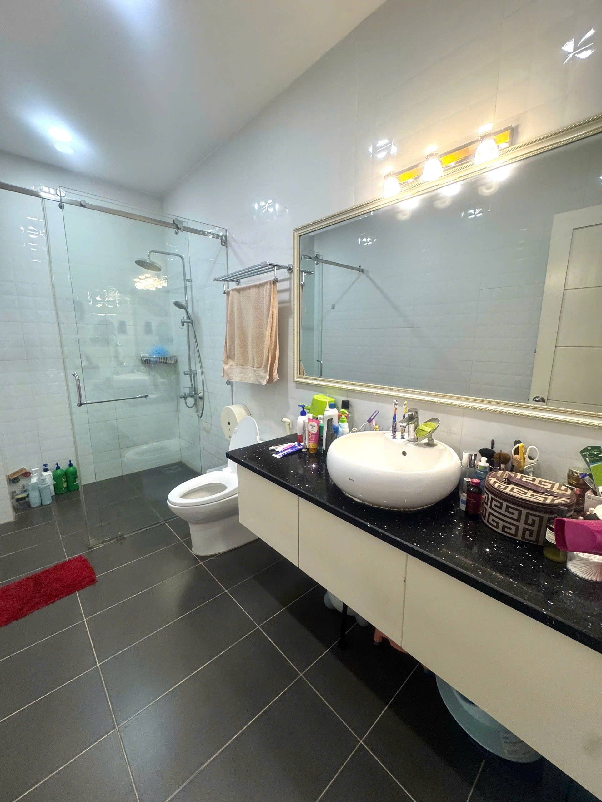 Cần bán Nhà mặt tiền Phường Phú Hữu, Quận 9, Diện tích 75m², Giá 11.5 Tỷ