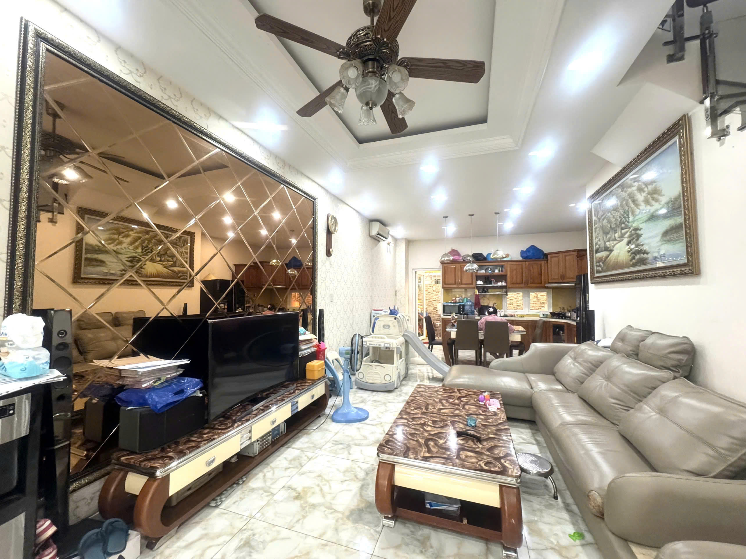 Cần bán Nhà mặt tiền Phường Phú Hữu, Quận 9, Diện tích 75m², Giá 11.5 Tỷ 3