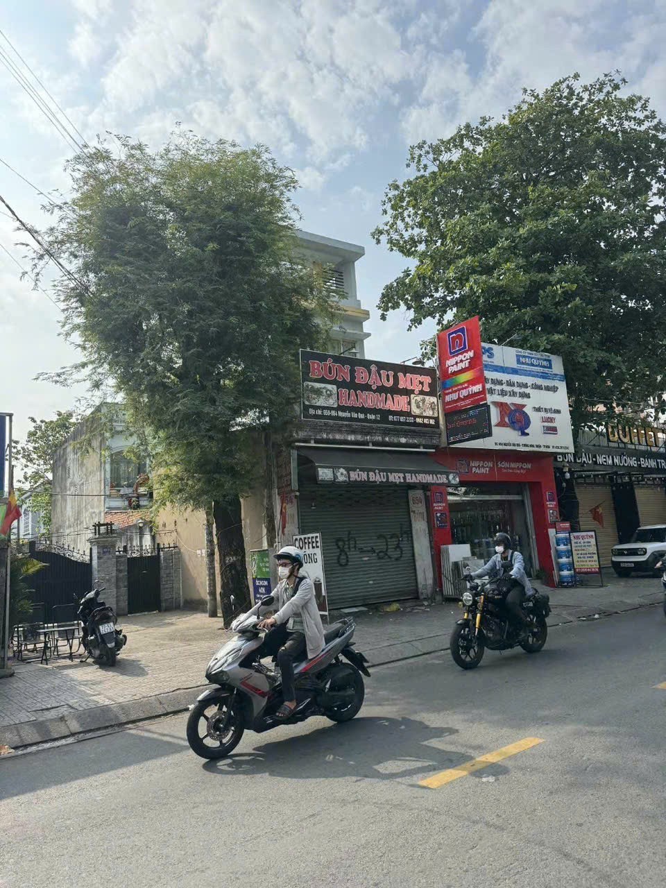 MẶT TIỀN (4.3x30) NGUYỄN VĂN QUÁ Q12 – KHU VỰC CỰC XUNG – KINH DOANH ĐỈNH.