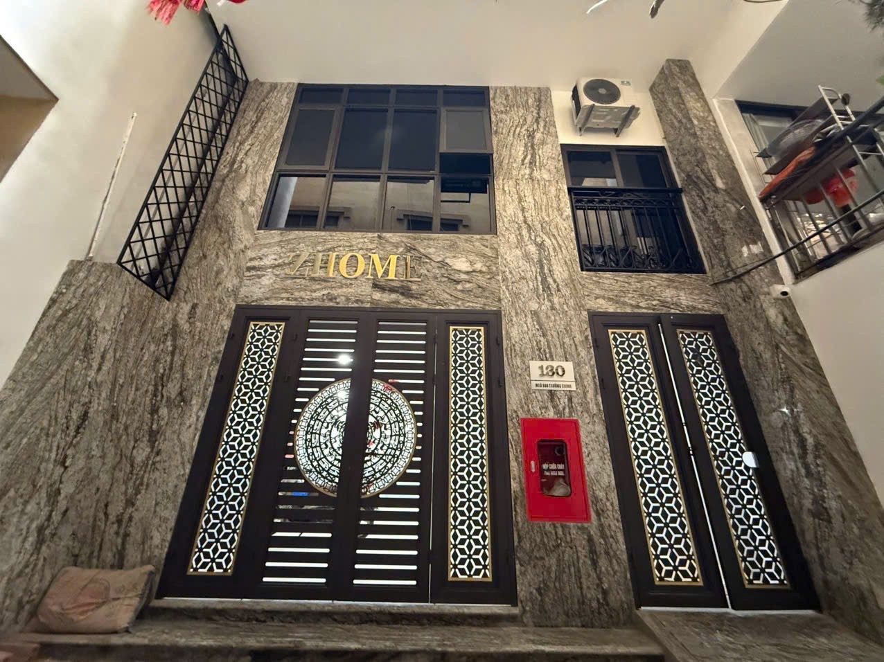 TRƯỜNG CHINH “ 100M – 8 TẦNG – 32 PHÒNG – DÒNG TIỀN 2 tỷ/năm – CHỦ CẦN BÁN GẤP ”