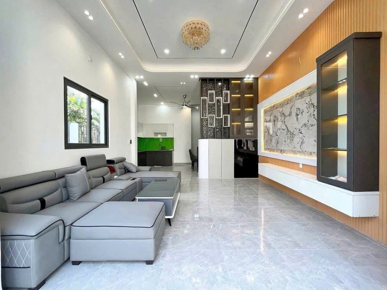 Bán nhà 2 mặt tiền xã Mỹ Hạnh Bắc dt 108m2 1 lầu 2pn,2wc , sân oto đã hoàn công giá 2,75 tỷ 13