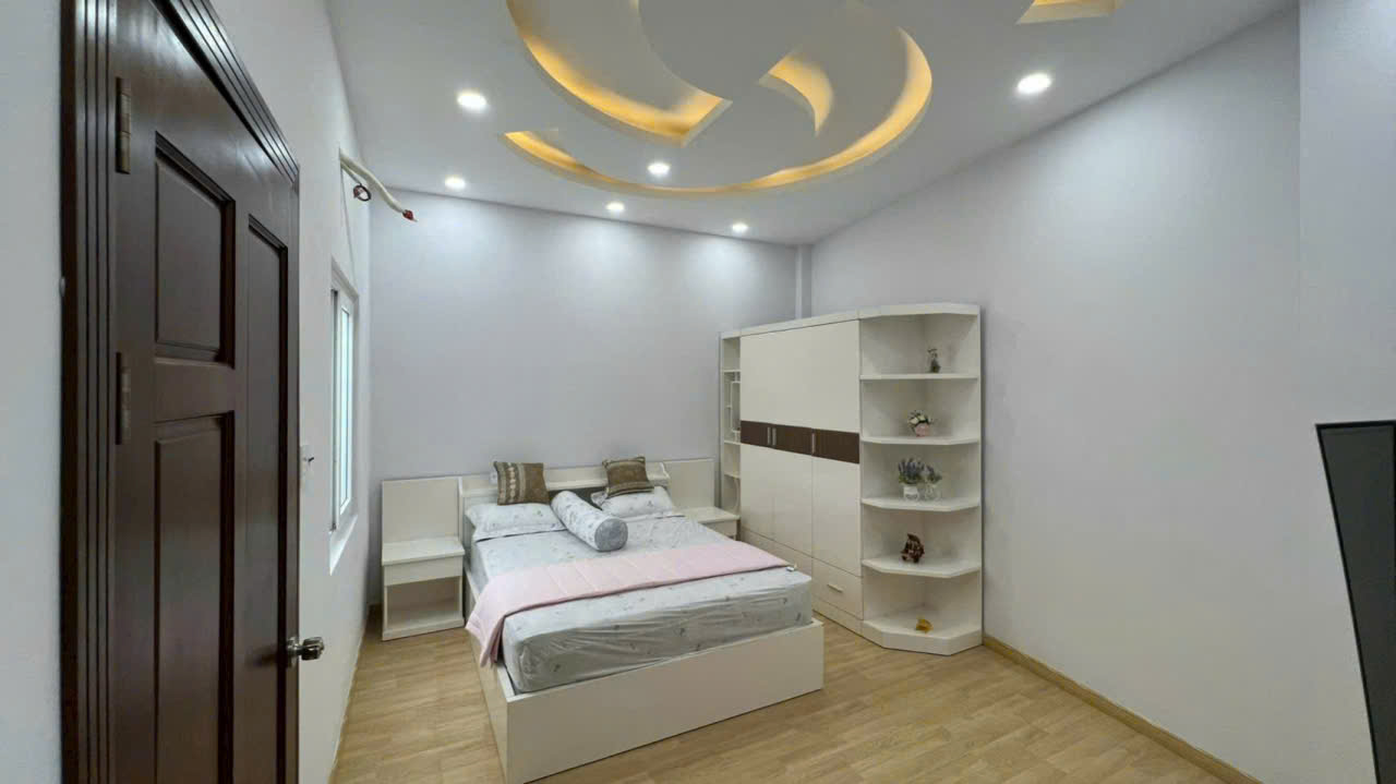 Bán nhà đẹp xã Phú Hòa Đông dt 83m2 1 lầu,2pn,2wc giá 2,6 tỷ 6