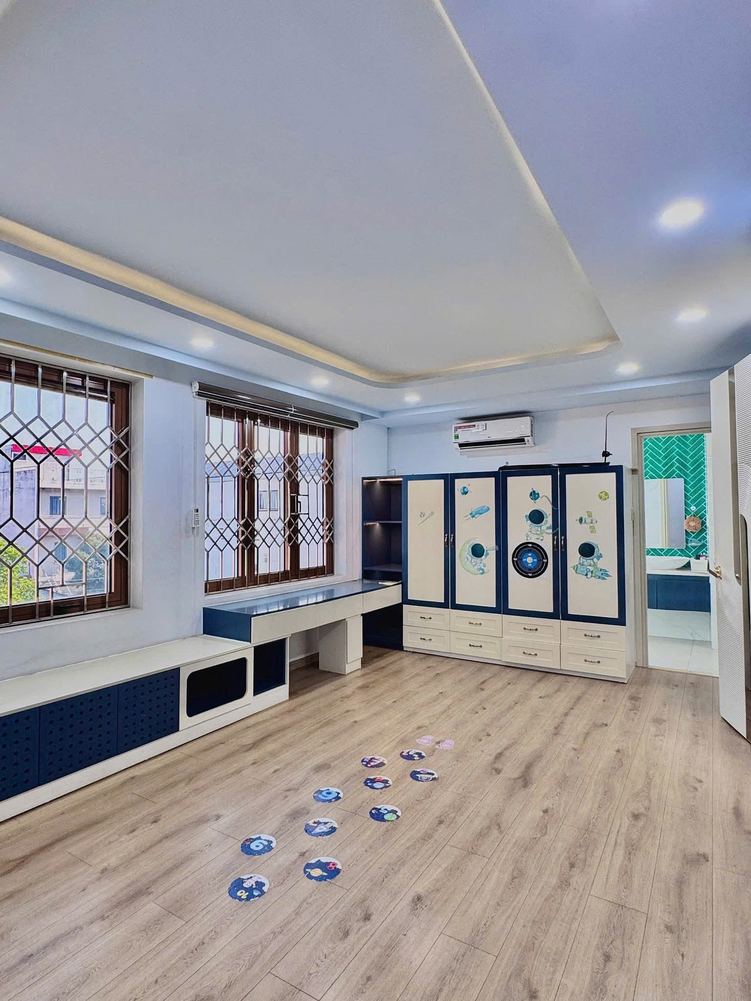 Cho thuê Biệt thự Phường Hiệp Bình Chánh, Thủ Đức, Diện tích 185m², Giá 35 Triệu/tháng 9