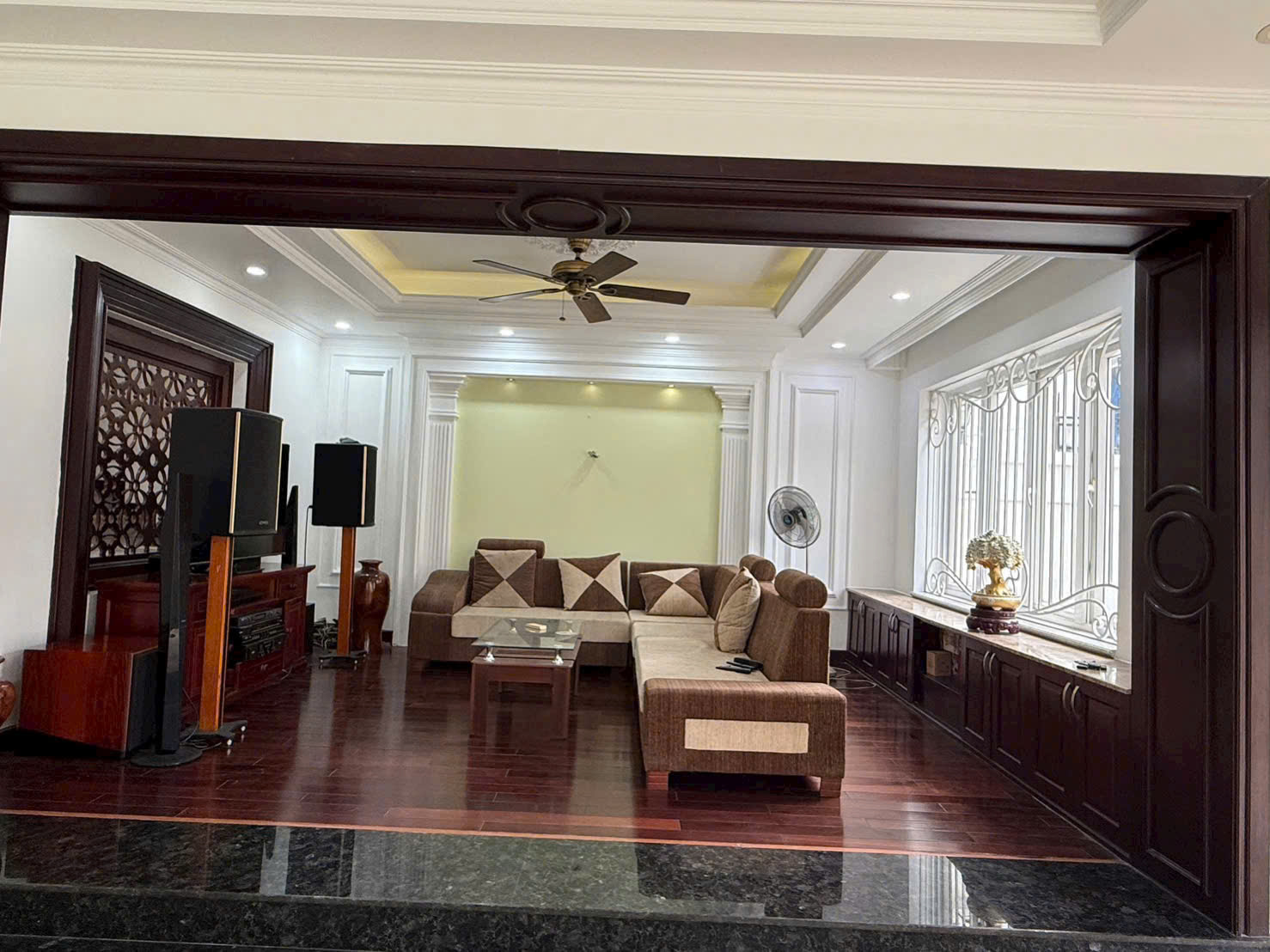 Cho thuê Nhà mặt tiền Phường An Phú, Quận 2, Diện tích 200m², Giá 65 Triệu/tháng 2