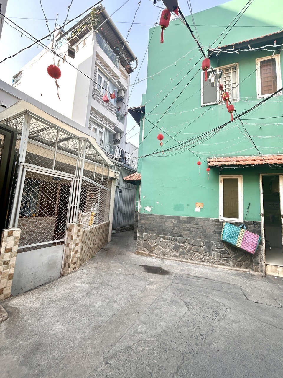 BÁN NHÀ CÁCH MẶT TIỀN NGUYỄN THẦN HIẾN 1 CĂN NHÀ- DT 81.5M2- NGANG 4.3 NỞ HẬU- GIAO THƯƠNG TÔN 2