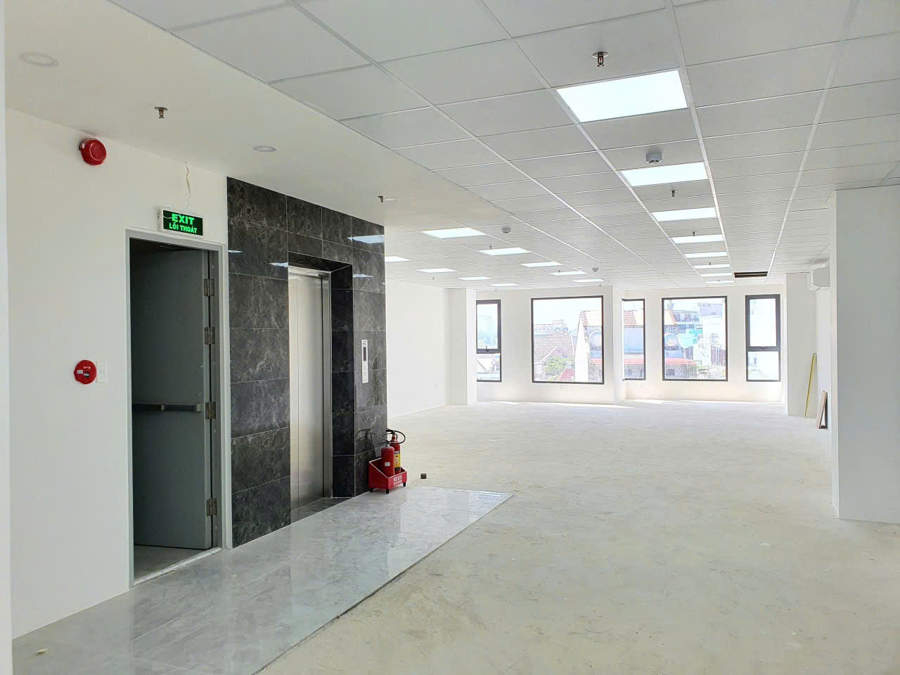 Cho thuê Văn phòng Tân Bình, Hồ Chí Minh, Diện tích 1100m², Giá 300 Triệu/tháng 6