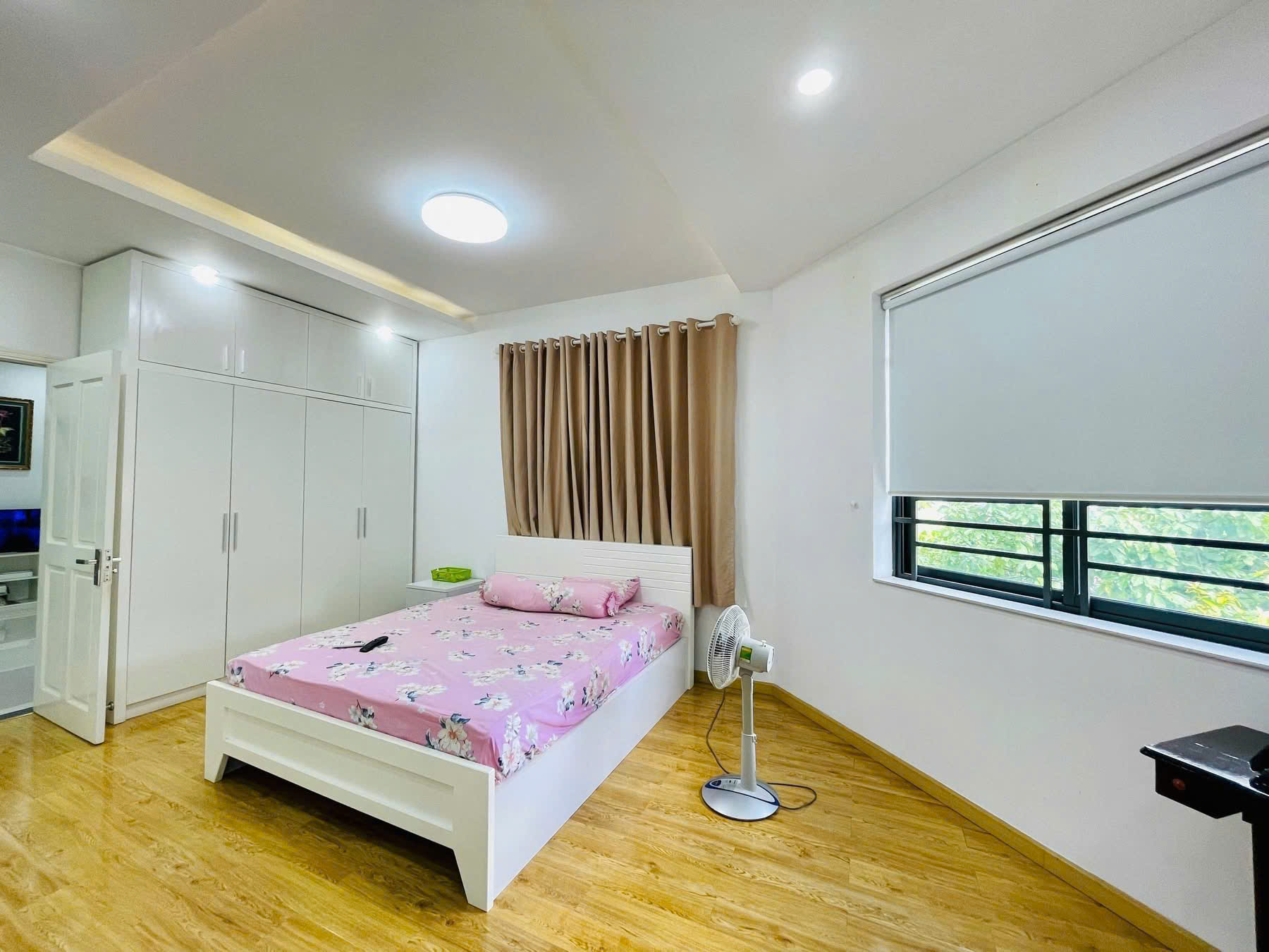 Cần bán Biệt thự Quận 2, Hồ Chí Minh, Diện tích 172m², Giá 037 Triệu/tháng 5