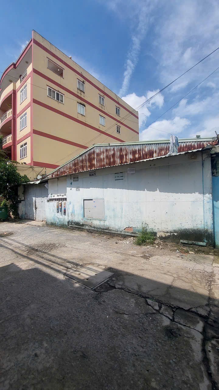 XƯỞNG (16x22.4) 1/ LÊ QUANG ĐẠO – GẦN QL22 – GIÁ CHỈ 14 TỶ 2