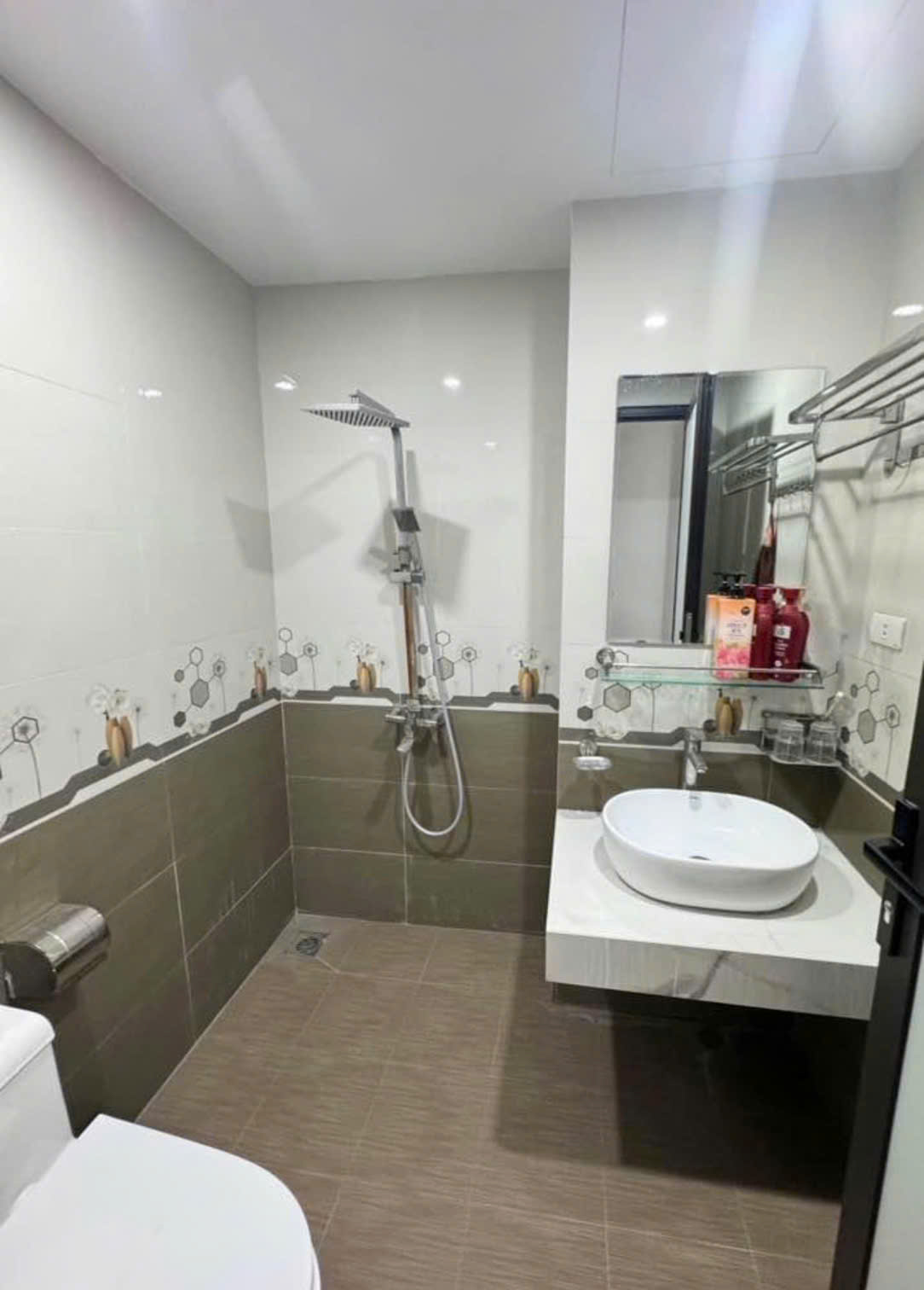 TÂY SƠN  – 3 TẦNG – MT 4.4M – LÔ GÓC 3 THOÁNG – CÁCH PHỐ 15M – 11.65 TỶ 3