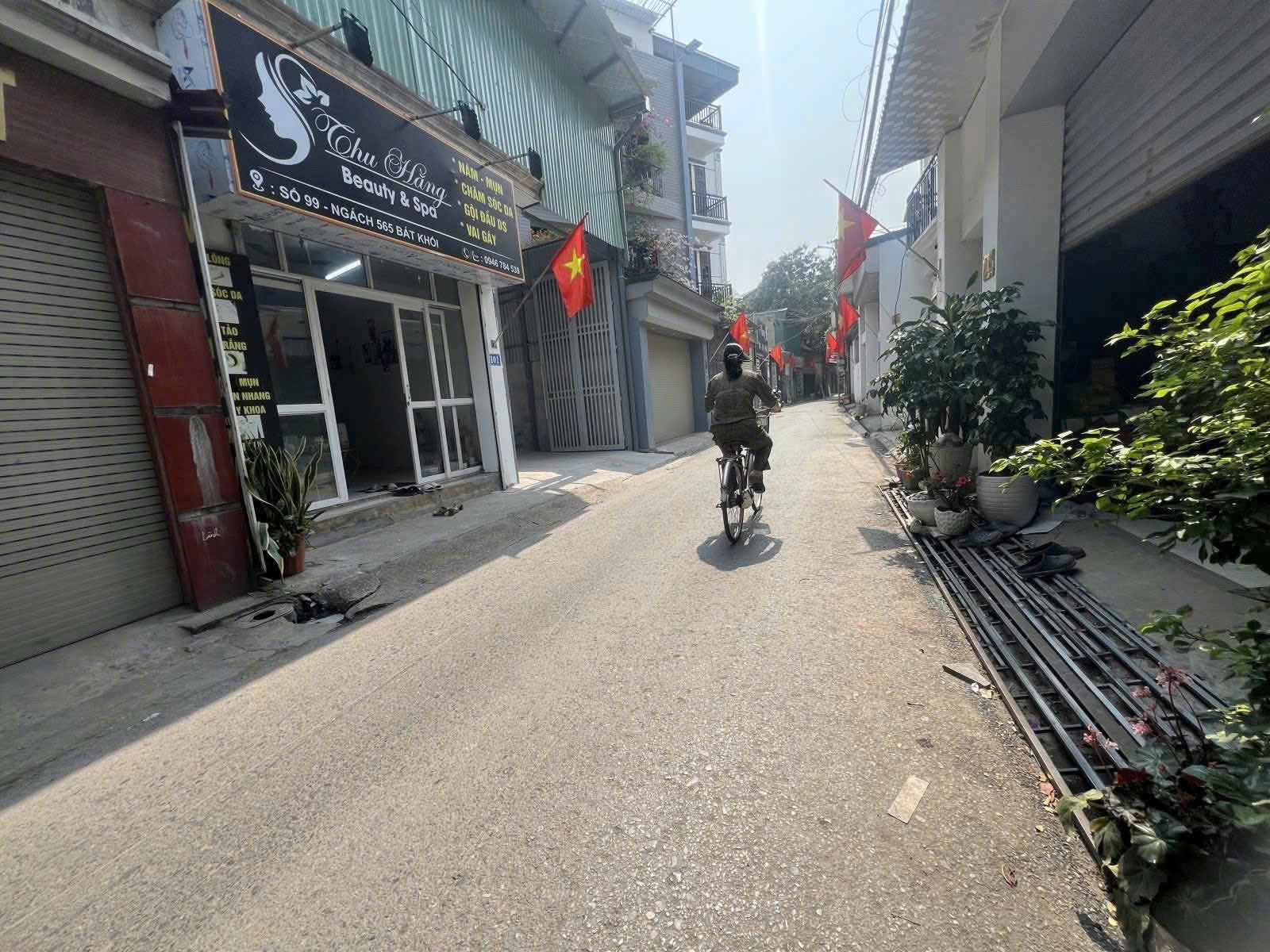 BÁN NHÀ LONG BIÊN MẶT NGÕ KINH DOANH - GARA 2 OTO - NHÀ DÂN XÂY - GIÁ ĐẦU TƯ 5