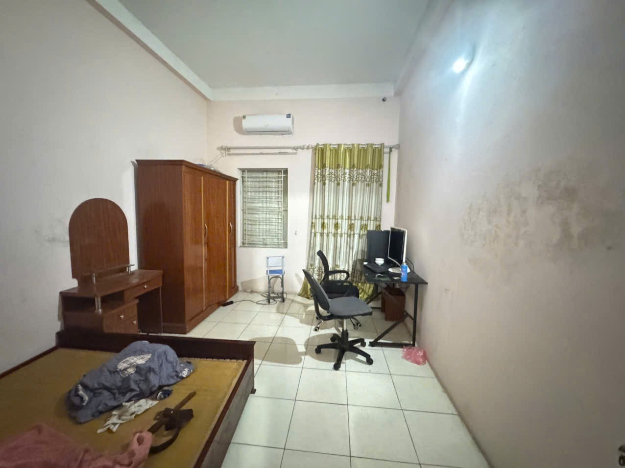 Bán nhà 3 tầng trung tâm thị trấn Chi Đông - cách chợ 100m - chỉ việc xách vali về ở 3