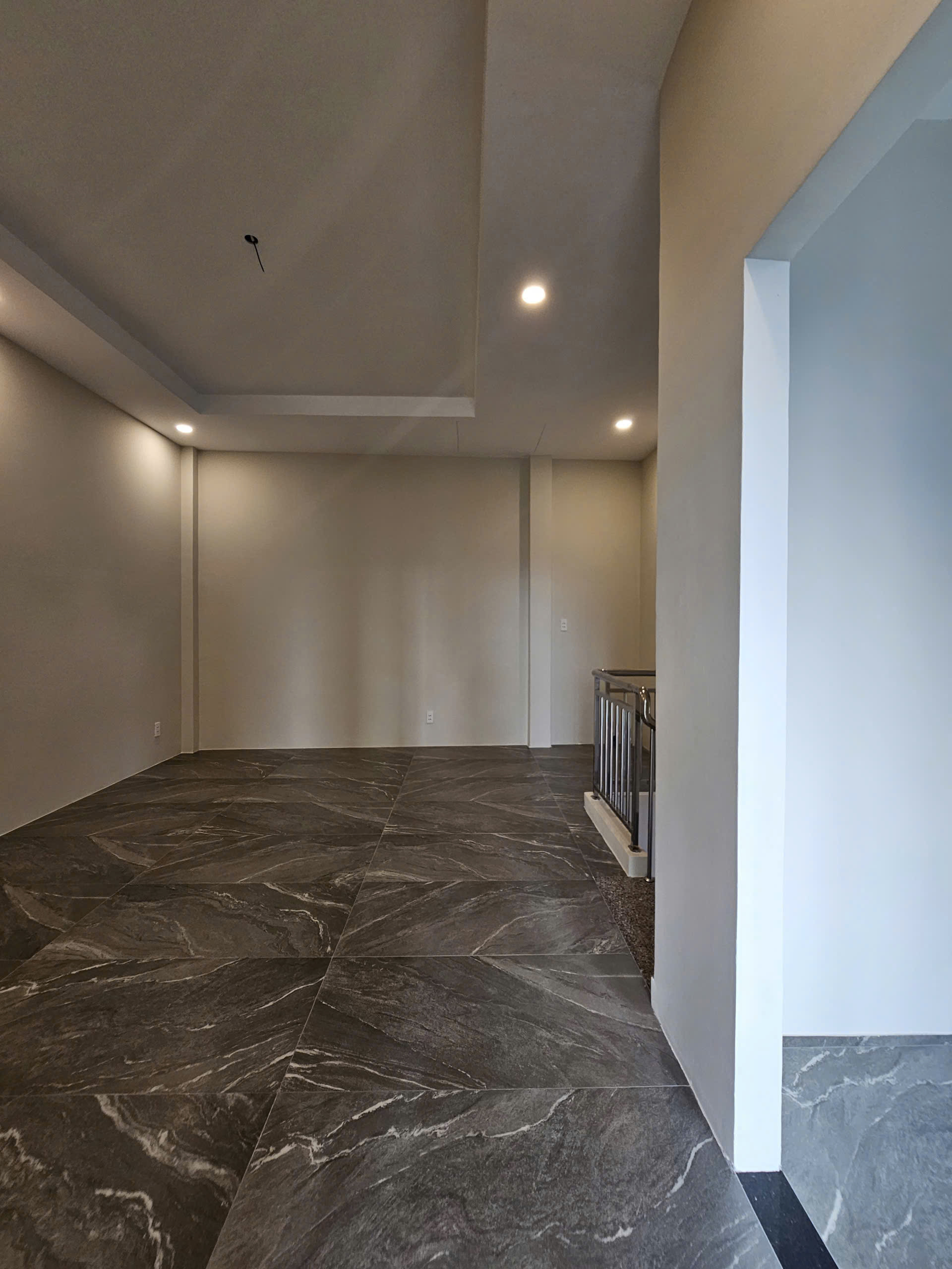 Cần bán Nhà mặt tiền Phường Thảo Điền, Quận 2, Diện tích 102m², Giá 17.8 Tỷ 5