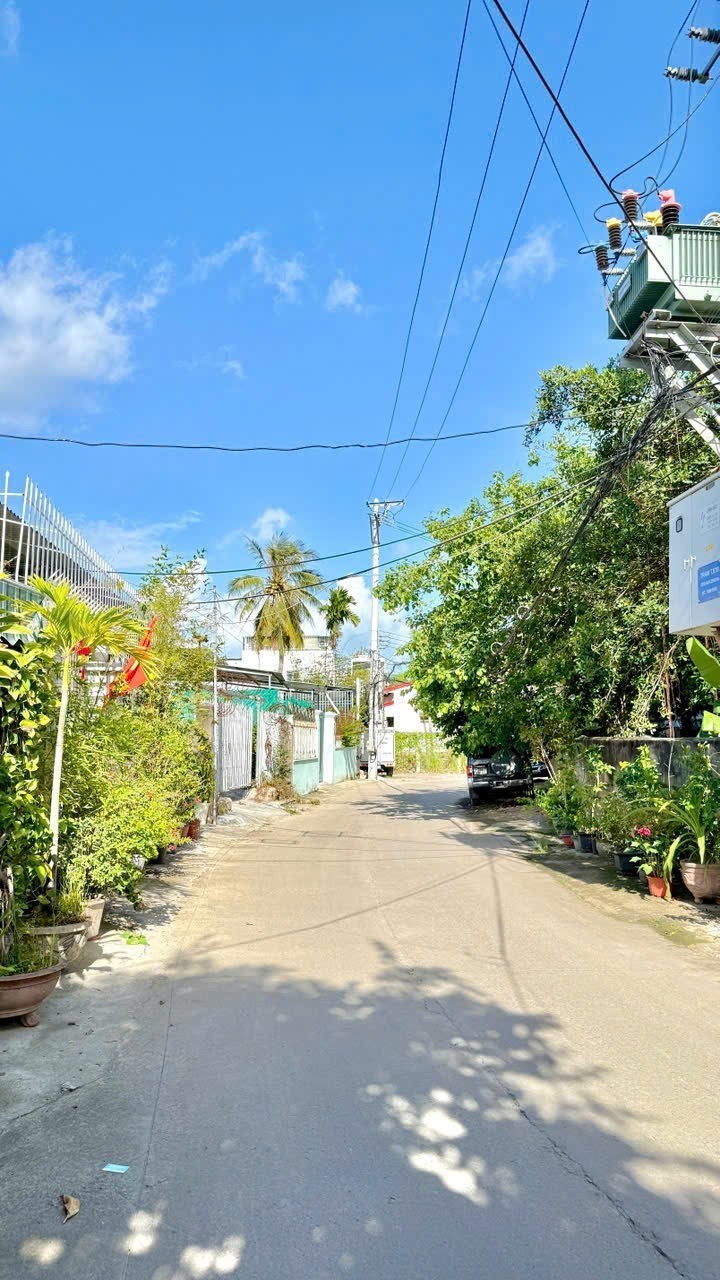 BÁN ĐẤT FULL THỔ HẺM OTO NHỎ THÔNG TẠI ĐƯỜNG PHÚ XƯƠNG, VĨNH HẢI, BẮC NHA TRANG. ZÁ 33tr/m2.