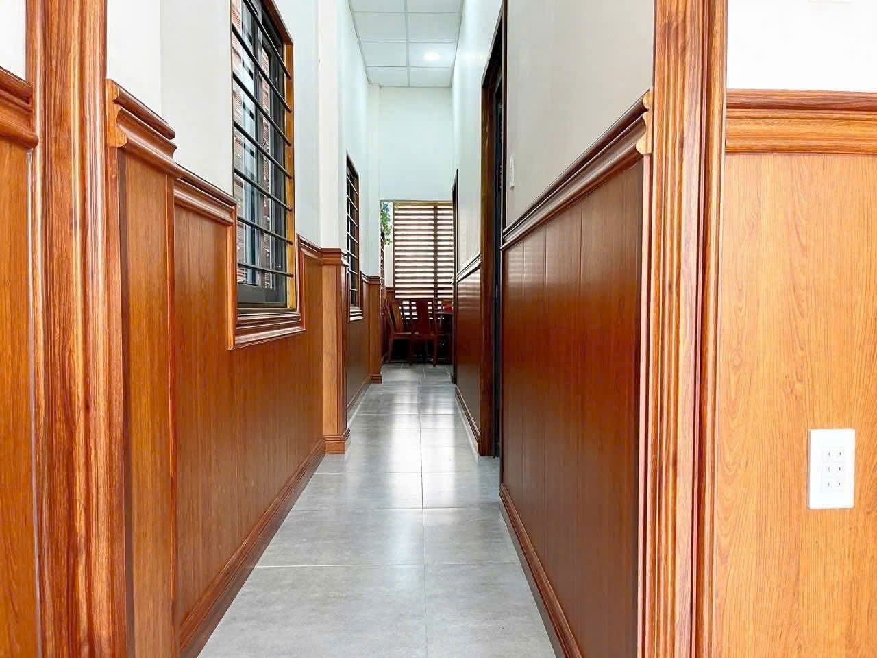 Bán nhà cấp 4 mặt tiền đường Tilip, thị trấn Đức Hòa dt 120m2 2pn, 1wc giá 1,85 tỷ 3