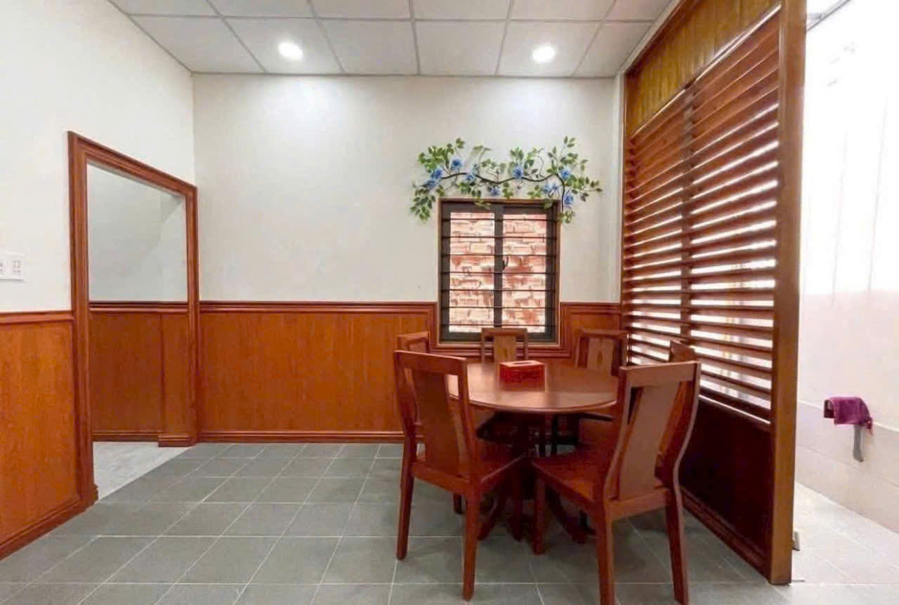 Bán nhà cấp 4 mặt tiền đường Tilip, thị trấn Đức Hòa dt 120m2 2pn, 1wc giá 1,85 tỷ 6