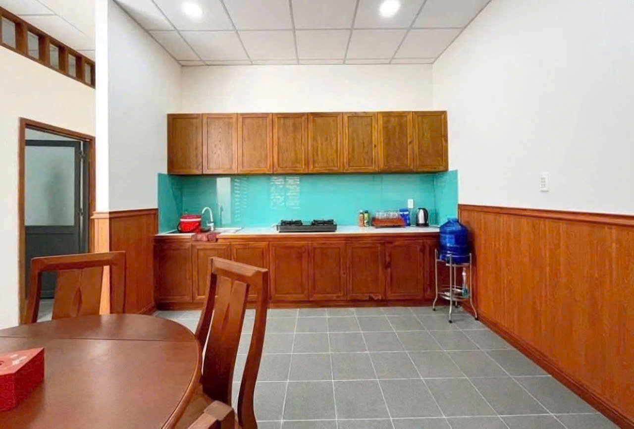 Bán nhà cấp 4 mặt tiền đường Tilip, thị trấn Đức Hòa dt 120m2 2pn, 1wc giá 1,85 tỷ 7