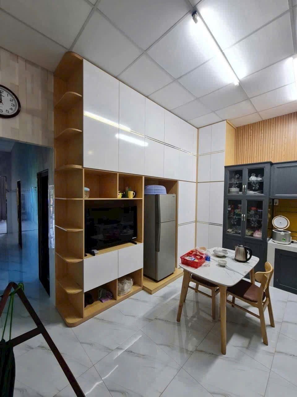 Bán nhà giá rẻ xã Tân Bình , Tân Trụ dt 125m2 full thổ hướng Bắc 2pn,1wc giá 950 triệu 5