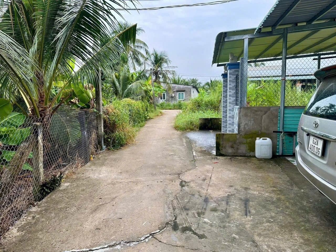 Bán nhà giá rẻ xã Tân Bình , Tân Trụ dt 125m2 full thổ hướng Bắc 2pn,1wc giá 950 triệu 9